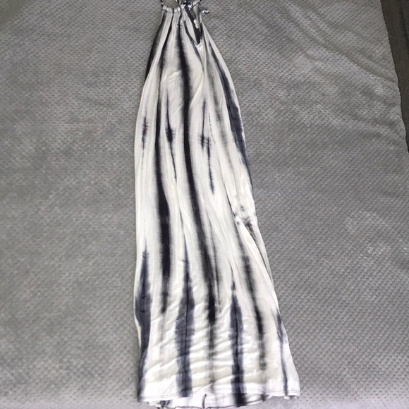 Dress - Picture 1 of 2